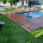 Apartment Joy With Heated Pool And Foodbal *