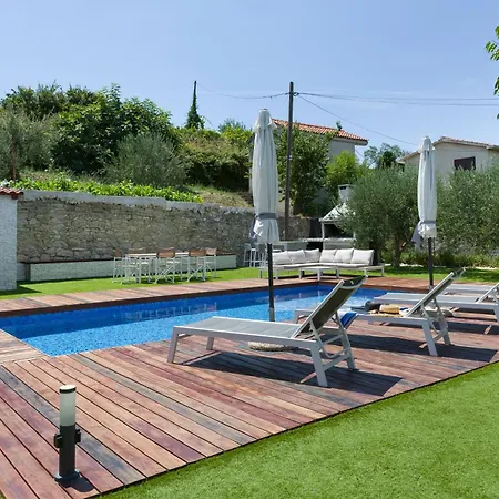 Enjoy With Heated Pool And Foodbal *