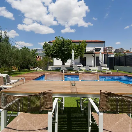 Enjoy With Heated Pool And Foodbal * Split
