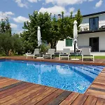 Apartman Joy With Heated Pool And Foodbal *